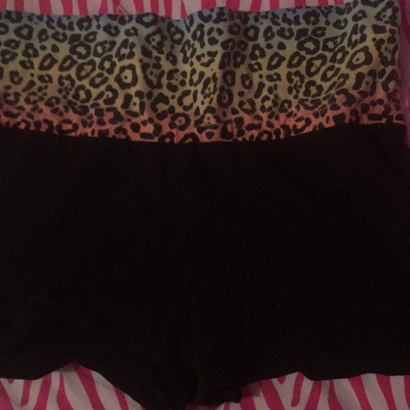 Yoga shorts - Picture 3 of 3